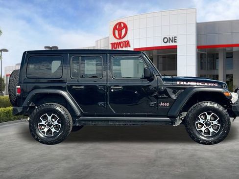 Used 2023 Jeep Wrangler Unlimited Rubicon image 3