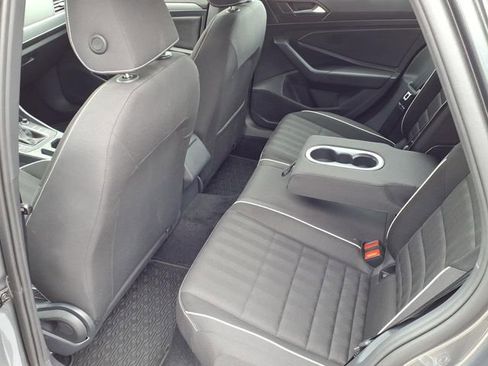 Used 2023 Volkswagen Jetta Sport FWD image 17