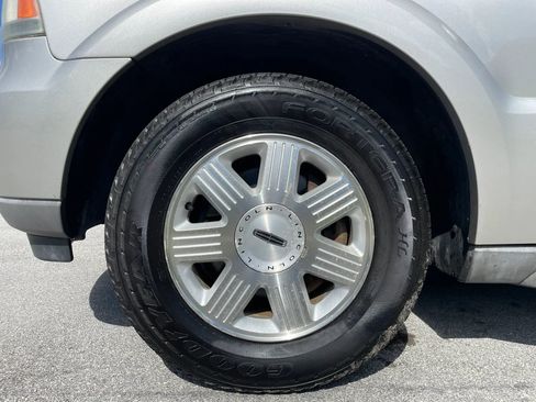 Used 2003 Lincoln Aviator AWD image 13
