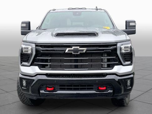 Used 2025 Chevrolet Silverado 2500 LT w/ Trail Boss Package AWD/4WD image 4