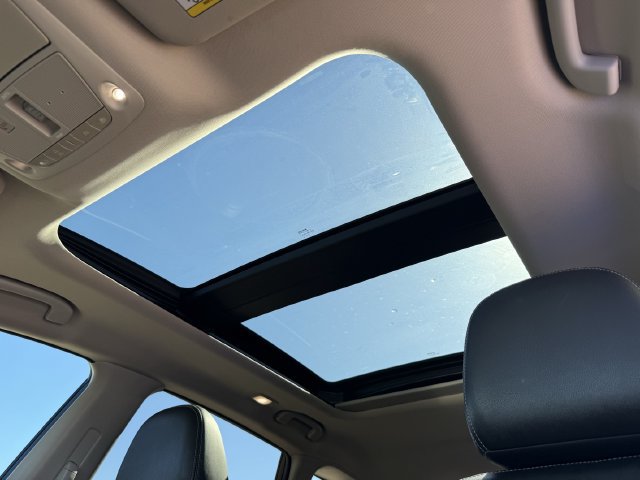 Used 2018 Nissan Murano Platinum FWD image 23
