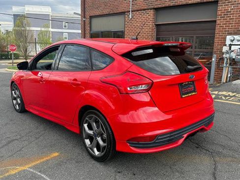 Used 2017 Ford Focus ST image 15