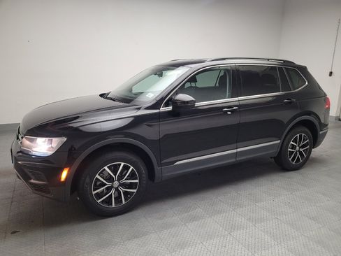Used 2021 Volkswagen Tiguan SE FWD image 2
