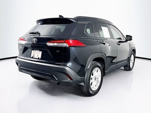 Used 2024 Toyota Corolla Cross LE image 10