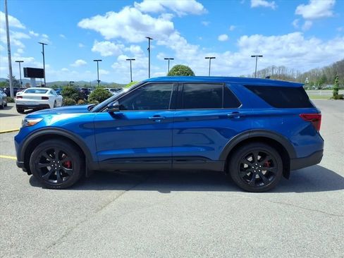 Used 2022 Ford Explorer ST w/ Equipment Group 401A AWD/4WD image 2