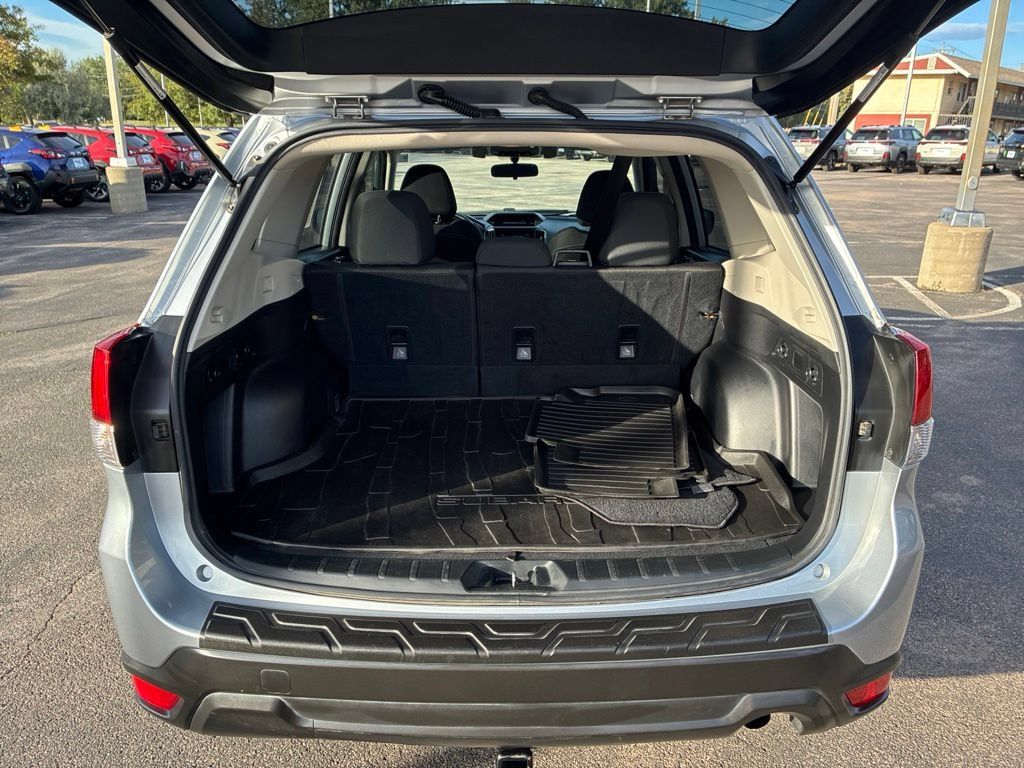 Used 2019 Subaru Forester AWD/4WD image 7