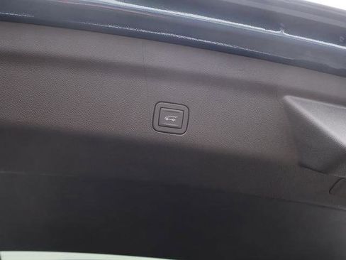 New 2026 GMC Yukon XL Elevation w/ Elevation Premium Package AWD/4WD image 9