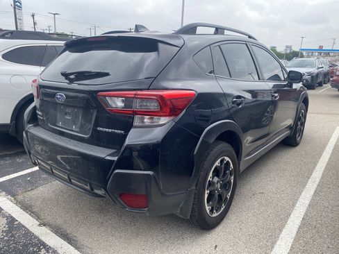 Used 2021 Subaru Crosstrek 2.0i Premium AWD/4WD image 3