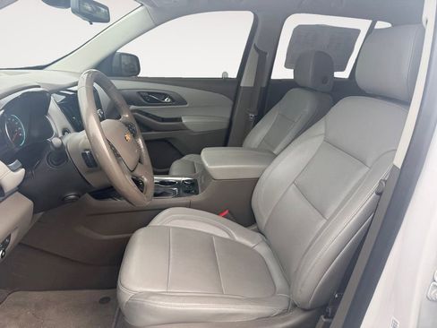 Used 2021 Chevrolet Traverse Premier image 9