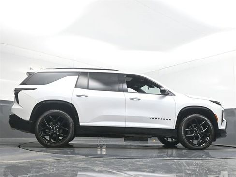 Used 2024 Chevrolet Traverse RS w/ LPO, Floor Liner Package image 53