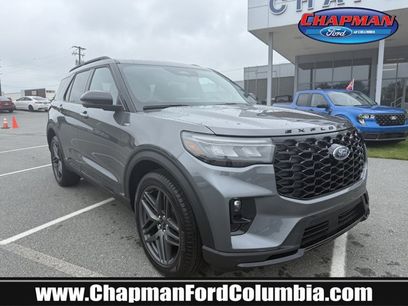 New 2025 Ford Explorer ST-Line w/ Premium Package