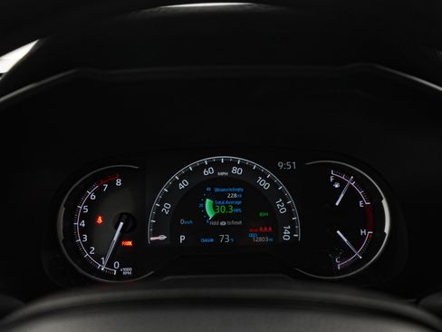 Used 2024 Toyota RAV4 LE AWD/4WD image 25