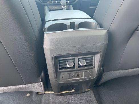 New 2025 GMC Canyon Elevation w/ Convenience Package image 38