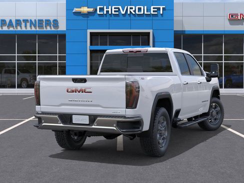 New 2026 GMC Sierra 2500 SLT AWD/4WD image 5