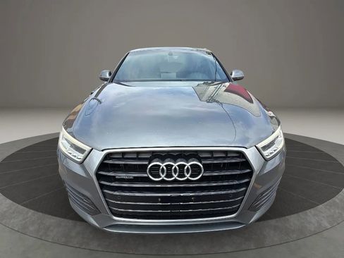 Used 2017 Audi Q3 2.0T Prestige w/ Prestige Package image 2