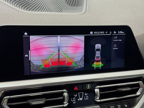 Used 2022 BMW M440i Coupe w/ Premium Package image 9