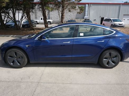 Used 2019 Tesla Model 3 Standard Range RWD image 25