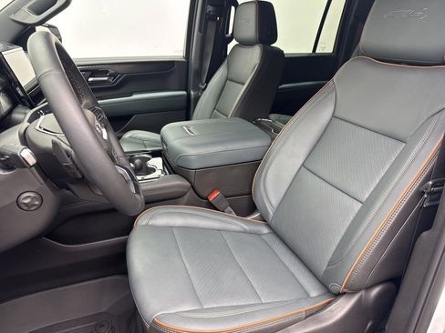 Used 2026 GMC Yukon XL AT4 w/ AT4 Premium Package AWD/4WD image 13