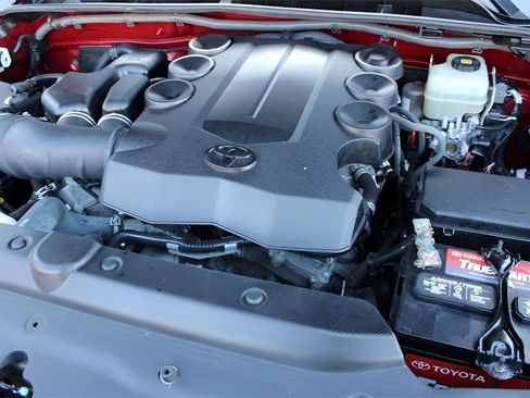 Certified 2018 Toyota 4Runner TRD Off-Road Premium image 26