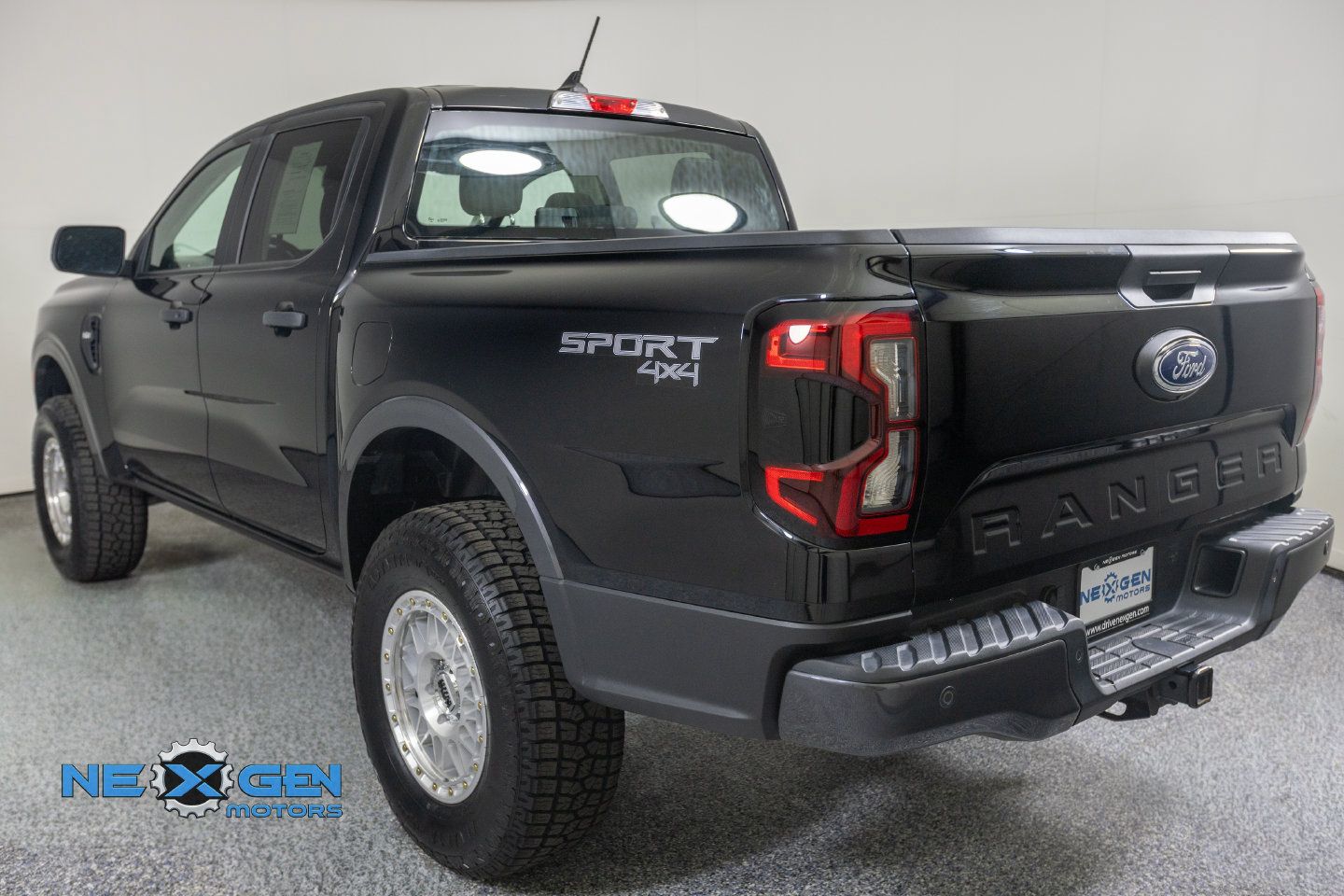 Used 2024 Ford Ranger XLT w/ Advanced Towing Package AWD/4WD image 27