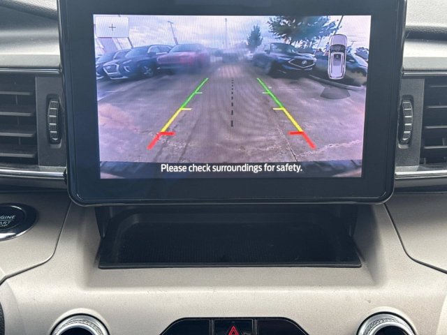 Used 2023 Ford Explorer XLT w/ Equipment Group 202A AWD/4WD image 31