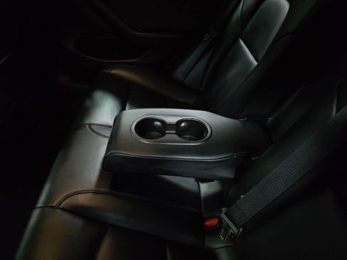 Used 2019 Tesla Model 3 Standard Range Plus image 19