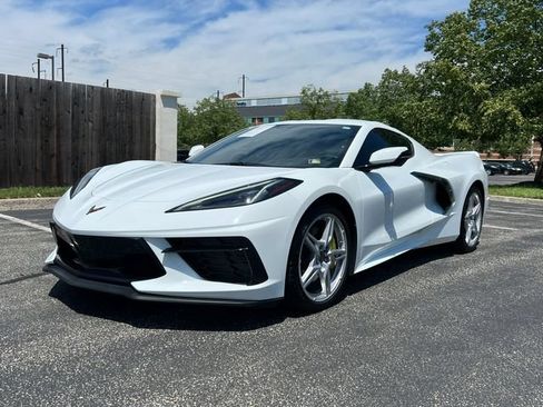Used 2020 Chevrolet Corvette Stingray Preferred Cpe w/ 2LT Preferred Equipment Group RWD image 2