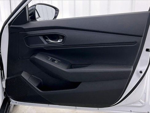 Certified 2025 Honda Accord SE image 22