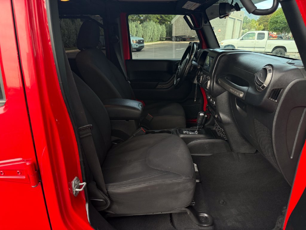 Used 2018 Jeep Wrangler Unlimited Sport S AWD/4WD image 41