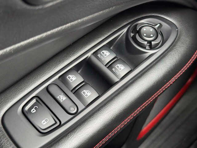 Used 2018 Jeep Compass Trailhawk w/ Leather Interior Group AWD/4WD image 20