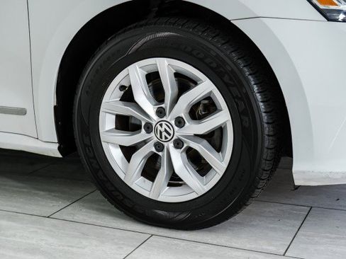 Used 2016 Volkswagen Passat 1.8T S w/ Lighting Package (P06) image 50