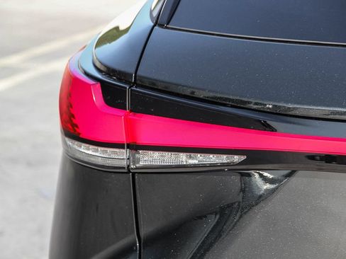 New 2026 Lexus RX 450h AWD image 7
