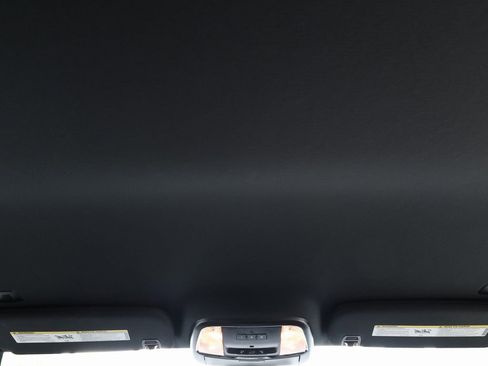 Used 2021 Jeep Grand Cherokee Laredo X image 17