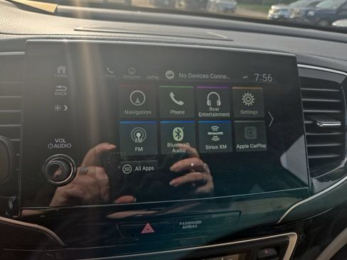 Used 2019 Honda Pilot Touring image 15