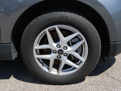 Used 2024 Ford Edge SEL w/ Convenience Package AWD/4WD image 11