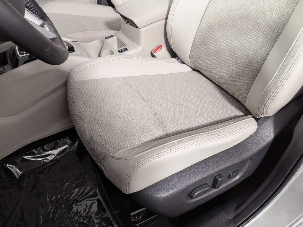 Used 2022 Nissan Rogue Sport SV w/ Technology Package FWD image 16
