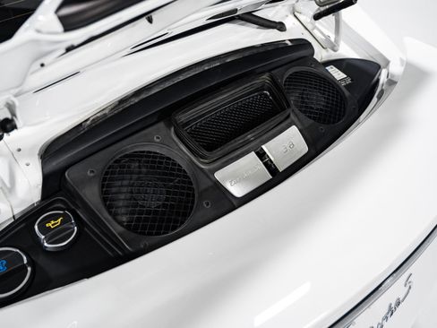 Used 2016 Porsche 911 Turbo S image 32