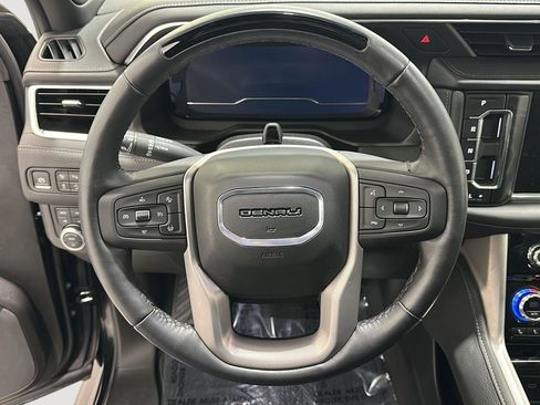 Used 2024 GMC Yukon XL Denali w/ Denali Reserve Package image 9