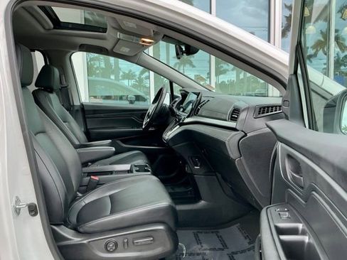 Used 2023 Honda Odyssey EX-L image 17