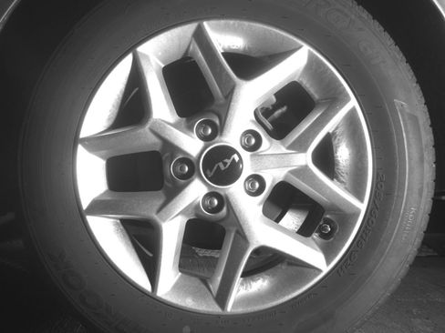 Used 2025 Kia Soul LX w/ LX Technology Package FWD image 14