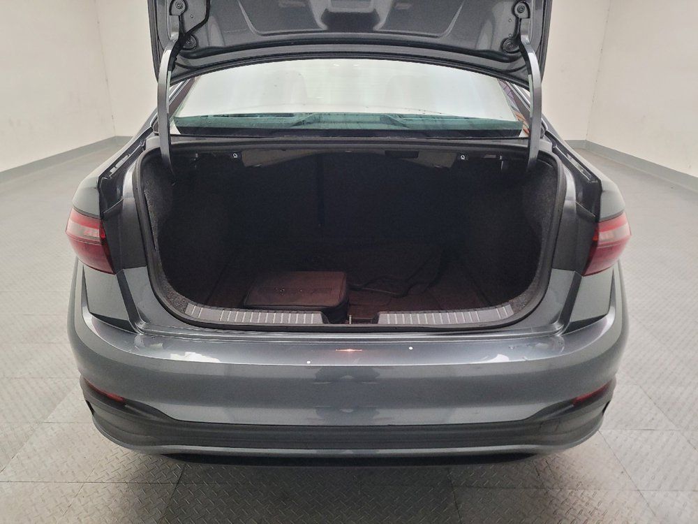 Used 2023 Volkswagen Jetta SE FWD image 29