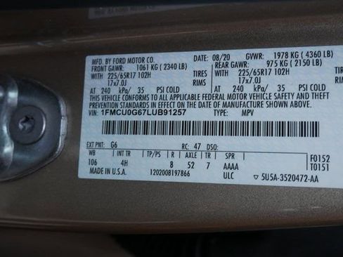 Used 2020 Ford Escape SE image 26