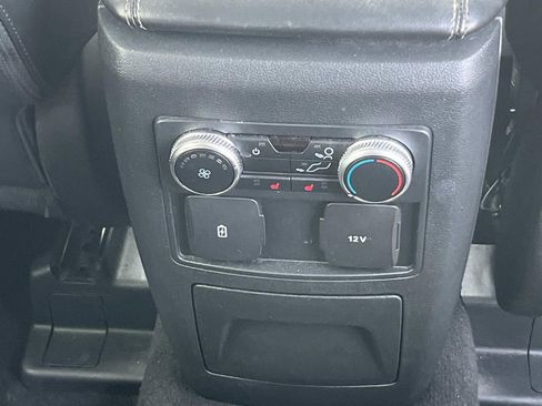 Used 2023 Ford Explorer Limited image 14