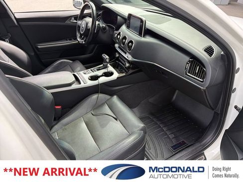 Used 2019 Kia Stinger GT AWD/4WD image 11