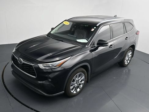 Used 2020 Toyota Highlander Limited AWD/4WD image 29