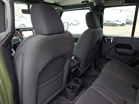 Used 2023 Jeep Gladiator Rubicon w/ Cold Weather Group image 20