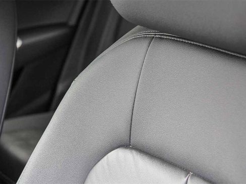 Used 2021 Audi Q3 2.0T Premium w/ Convenience Package image 24