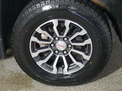 Used 2021 GMC Sierra 1500 AT4 AWD/4WD image 15
