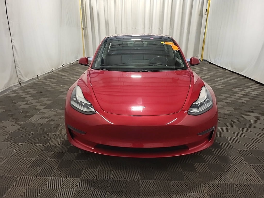 Used 2018 Tesla Model 3 Mid Range RWD image 2