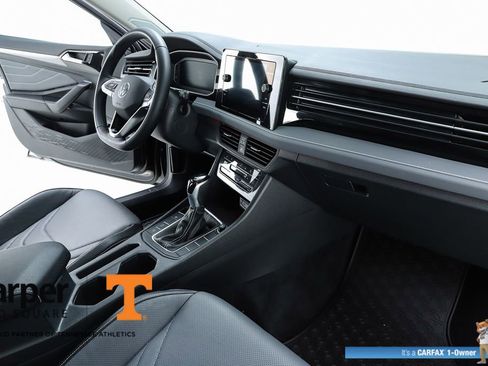 Used 2025 Volkswagen Jetta SEL FWD image 68